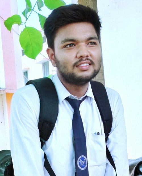 Ashish Rai  home tutor in Varanasi.